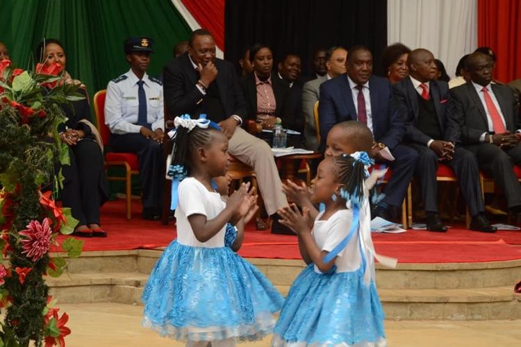 Sony Nursery drama troupe pose for a photo with President Uhuru Kenyatta during the National Drama Festivals at Sagana State Lodge in 2018
